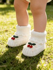 1双柔软针织樱桃刺绣婴儿学步鞋，白色，适合0-12个月宝宝，中帮冬季儿童鞋 - 白色 - 查看 7