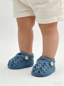 1 Pair Handmade Infant Booties, Crocheted Light Purple Shoes With Buckle Details, Suitable For Infant Sizes - Dusty Blue - View 5