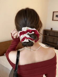 1pc Red & White Polka Dot Scrunchie, Sweet & Elegant Large Bun Holder Hair Accessory, Versatile Hair Tie - Red and White - View 6