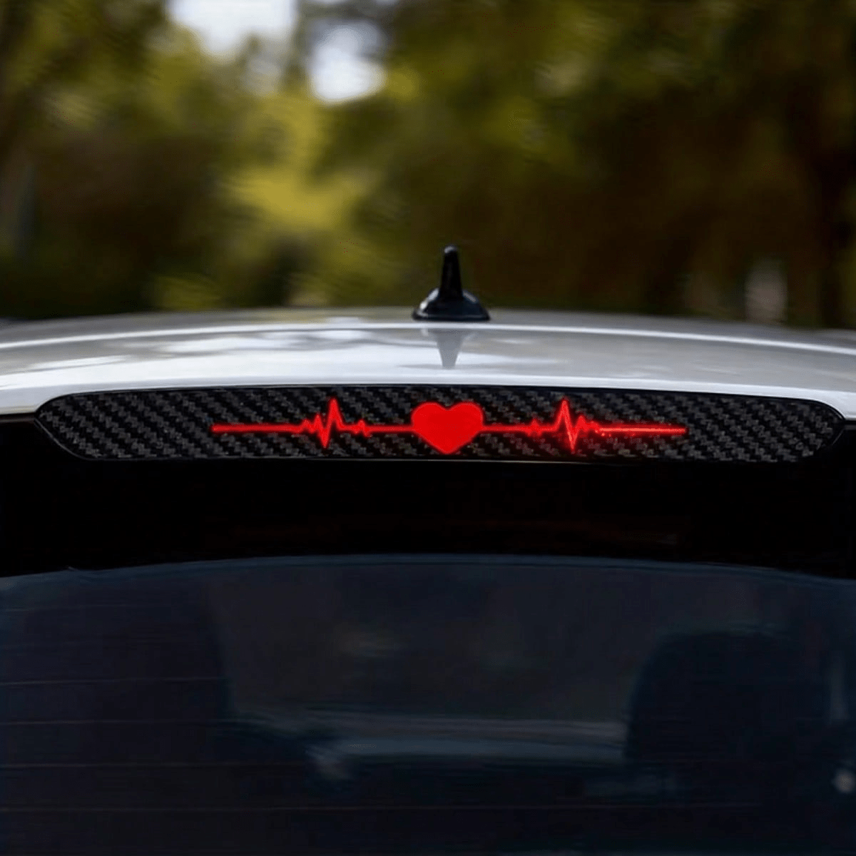 Heart-Shaped Heartbeat Pattern 3D Carbon Fiber Matte Brake Light Sticker, Adds Eye-Catching Safety Signage For Vehicles - A - View 6