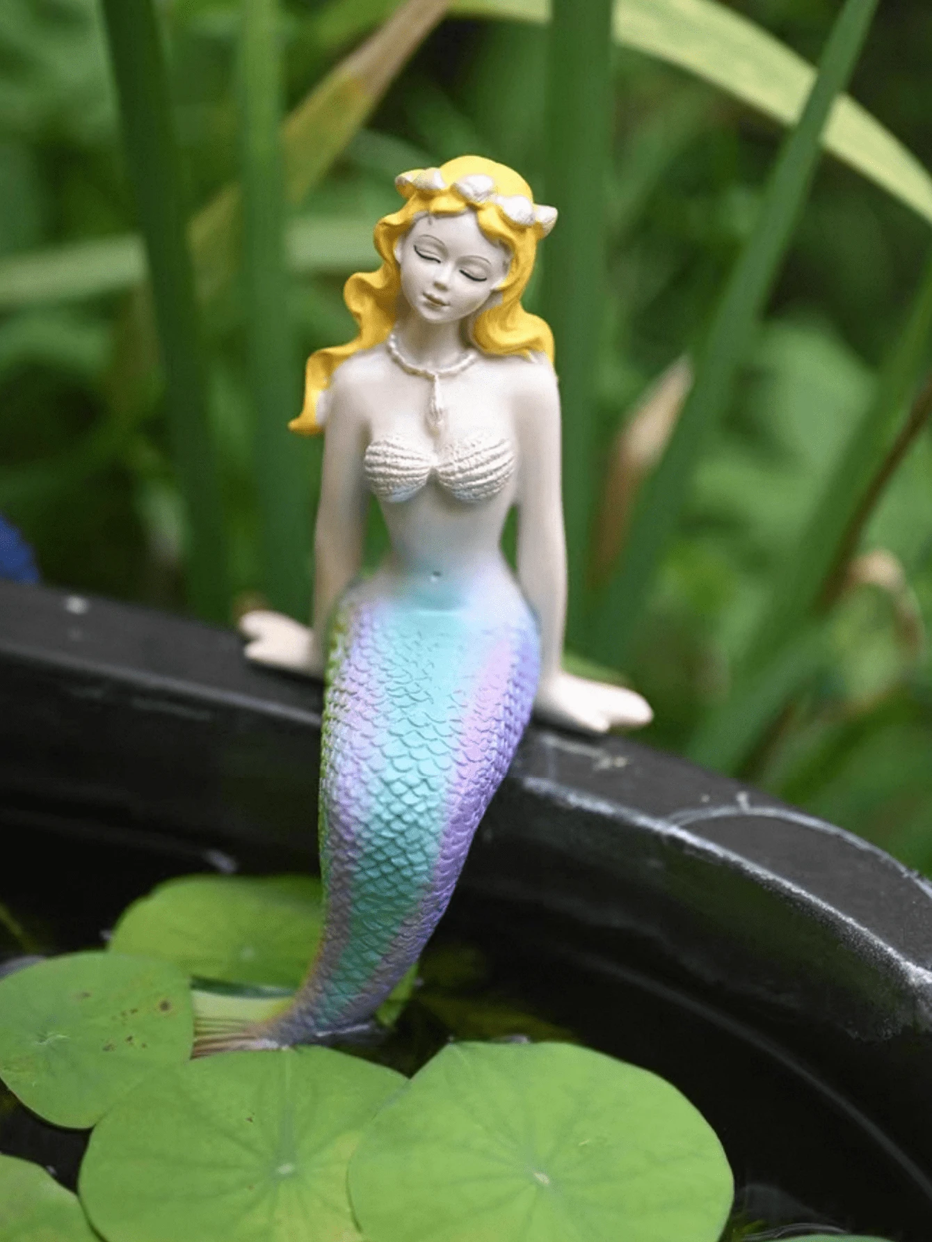 1 Tượng nàng tiên cá bằng nhựa resin quyến rũ, lý tưởng để trang trí khu vườn thần tiên, trang trí nhà cửa và bàn làm việc, được những người yêu thích đồ thủ công thần tiên ưa chuộng. - A - Xem 1