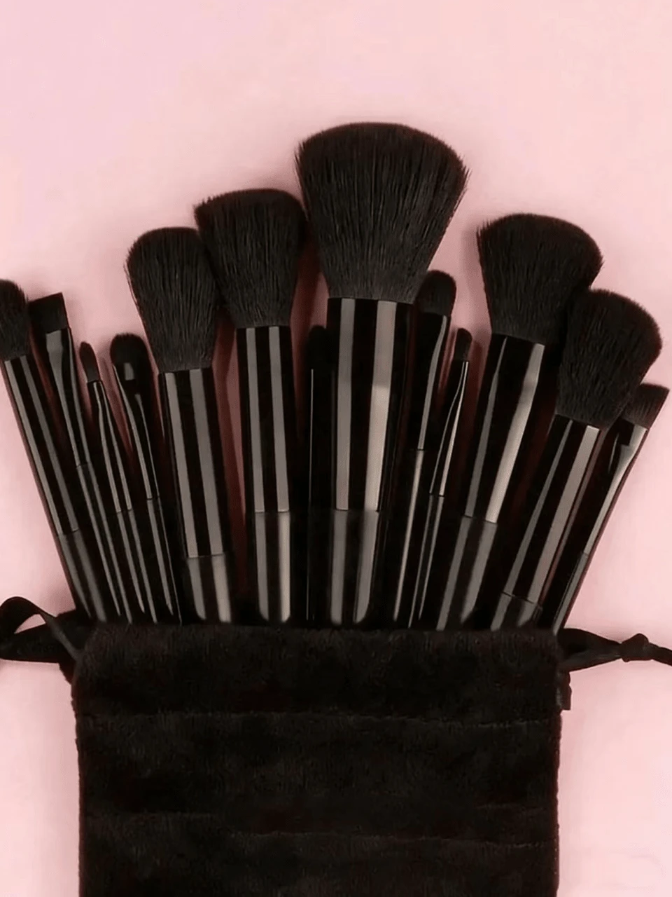 13pcs Makeup Brush Set, Soft & Fluffy, Professional Foundation Brush, Powder Brush, Eyeshadow Brush, Kabuki Brush, Blending Brush, Comes With Makeup Bag, Great Gift For Beginner Makeup Lovers, Black
