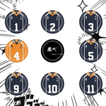 排球少年！！乌野高中球衣号码徽章套装 - 动漫胸针，时尚背包挂饰及新奇礼物，送给朋友、家人和同学的理想之选