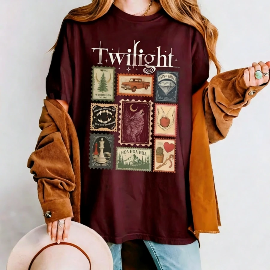 Twilight Inspired City Of Forks Shirt , Hoa Hoa Hoa Season T Shirt, Forks Washington Tee, Book Lover Gift - Màu Đỏ Sâu - Xem 1