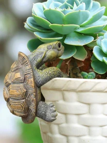 Scultura di tartaruga in miniatura, decorazione per vasi, ornamento realistico in resina di tartaruga arrampicante, adatto per bonsai, piante grasse e decorazione di acquari, regalo creativo per gli amanti delle piante - Tartaruga - Visualizzare 3