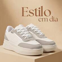 Women's Modern Platform Sneakers, Comfortable For Everyday Casual Wear, Stylish, Vacation, Lace-Up, Party, Office, Outdoor - 銀色 - 查看 1