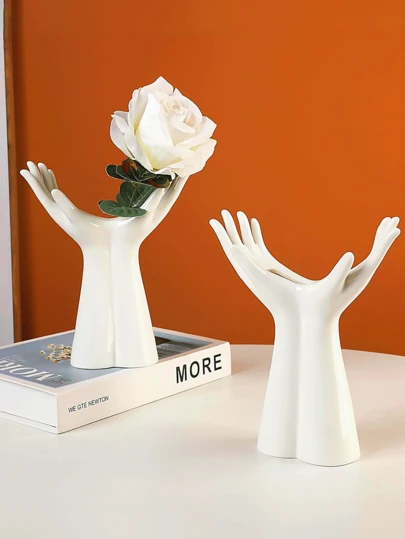 White Ceramic Hand-Shaped Vase, Arm-Shaped Flower Bud Design, Cute And Unique Bohemian Minimalist Feminine Aesthetic Decoration In A Modern Nordic Style, Suitable For Home, Living Room, And Office Decoration.