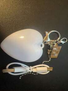 Women's Automatic Sensing Wallet Light, Heart-Shaped LED Light - USB Rechargeable Handbag Light, Automatic On/Off, Portable Night Light, Ideal Gift For Valentine's Day, Birthday, Daily And Special Occasions, Event Accessory, Heart-Shaped Design, Durable Plastic Shell, Equipped With Automatic Sensing And Touch Control Functions, Built-In Rechargeable Battery - White Light - View 14