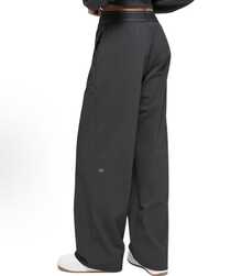 Alo Yoga Women's Suit Up Trouser | Premium High-Waist Relaxed Straight-Leg Pants | Luxury Soft Stretch Performance Trousers | Wide-Leg Athletic Leisure Slacks | Celebrity Style Urban Workout Apparel | Breathable Lightweight Formal-To-Gym Pants - 黑色 - 查看 2
