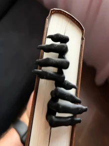 Black Demon Claw Bookmark - A Perfect Bookmark, Very Suitable For Unique Individuals, Bringing An Imaginative Atmosphere, Enhancing The Reading Experience, Indicating Page Numbers, Printed Bookmarks, An Ideal Choice For Gift Buyers - Black 1pc - View 5
