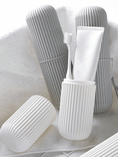 1pc Travel Toothbrush Cup, Toothbrush Storage Box, Bathroom Organizer, Portable Rinse Cup, Toothbrush Holder, Dorm Supplies, Organizer Rack, Shelf (Some Plastic Products May Have Slight Burrs Due To Molding, Which Is Normal)