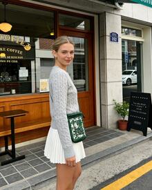 Minions 卡通背包，可爱多功能设计，适合儿童和成人，时尚学生书包，卡通图案灵感，日常使用。 - 綠色 - 查看 4