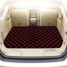 1 pièce Tapis de coffre de voiture à carreaux géométriques rouges et noirs, durable et lavable en machine, accessoire automobile haut de gamme convenant aux berlines, camionnettes et SUV, facile à nettoyer et à transporter, doublure de coffre de voiture personnalisée, tapis de chargement - tapis de coffre - Voir 3