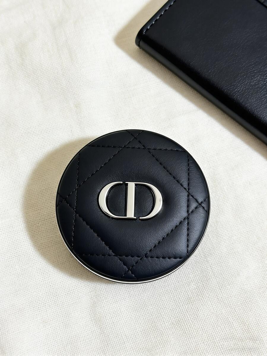 Dior Black Heart-Shaped Handheld Mirror/Compact Makeup Mirror - Hitam - View 1