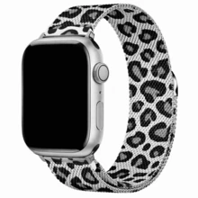 1条男女通用金属表带，兼容 Ultra 2 Series 11 10 SE 9 8 7 Ultra 6 5 4 3 2 1，尺寸：49mm 46mm 45mm 44mm 42mm 41mm 40mm 38mm。优雅的磁扣设计，透气可调节，不锈钢网状表带，智能手表表带，金属腕带，手链式表带，是节日和生日的理想礼物。 - 常規款 - 查看 42