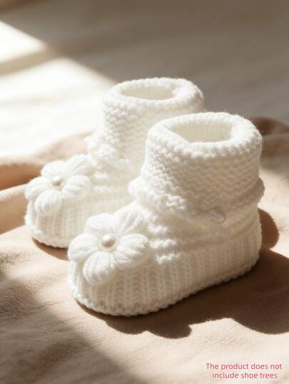 1 Pair Hand-Knitted Infant Booties With Floral Pattern, White Infant Crib Shoes
