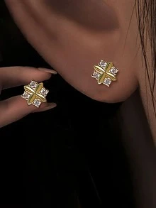 1 Pair S925 Sterling Silver Lucky Four-Leaf Clover Stud Earrings, Women's Rhombus Zirconia Inlaid Small Flower Petals Earrings, Sweet Elegant Ins Style Niche Earrings, Versatile For Daily Wear And Gifts - Four Leaf Clover - View 7