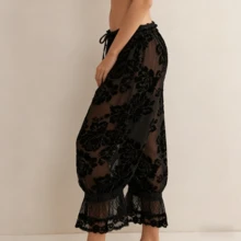 Y2K Coquette Sheer Floral Lace Bloomer Pants Ruffle Trim Wide Leg Pettipants - màu đen - Xem 4