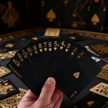 一副防水柔韧扑克牌，带盒子，酷炫设计，非常适合派对、游戏、送礼和庆祝活动，黑色扑克牌，礼品>黑色，扑克牌 - 彩色 - 查看 2
