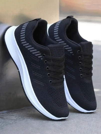 Zapatillas Deportivas Casuales Nuevas para Hombres: Malla Transpirable Antiolor, Ligeras y Antideslizantes con Cordones – Ideales para Estudiantes, Primavera y Otoño, Correr y Actividades al Aire Libre