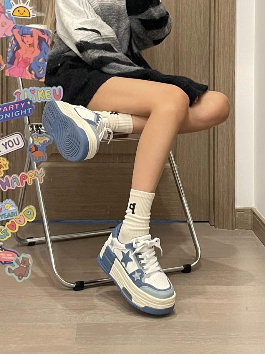 女士几何图案休闲运动鞋,学院风运动鞋,舒适优雅女士运动鞋,蓝色纯色系带室内/健身房鞋 - 藍色 - 查看 1
