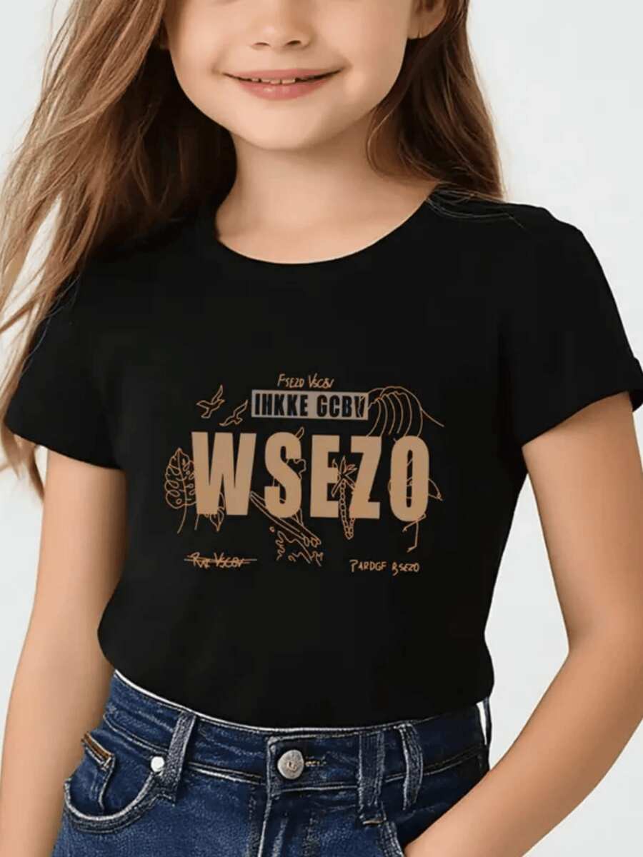 Palabras grandes WSEZO acompañadas de figuras de hojas palmera y pequeñas aves simbolizan la libertad y la curiosidad mundial perfecta para inspirar alegría y aventura camiseta blanca 220g ropa para niños - Negro - Ver 1