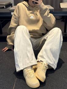 Nike Therma-FIT Logo Embroidered Hooded Long-Sleeve Pullover Sweatshirt, Unisex, Khaki - Khaki - View 2