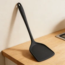 1/2 件装耐热硅胶烹饪铲，适用于不粘锅、厨房用具、洗碗机（黑色） - 黑色 - 查看 1