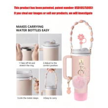 Bộ phụ kiện cốc 8 món, phù hợp với cốc 30oz và 40oz, bao gồm: vỏ silicon, nắp ống hút tối giản 10mm, mặt dây chuyền hình hoa, dây kim loại điều chỉnh được kèm mặt dây chuyền hình nơ, vỏ ống hút tái sử dụng, nắp ống hút chống bụi, miếng bảo vệ đáy chống trượt, mặt dây chuyền hình quả bông hồng, dây đeo cổ tay hình hoa cúc, trang trí hình bướm hồng, quà tặng ngày lễ, không bao gồm cốc. - Bộ 8 món màu hồng - Xem 4