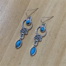 一对波西米亚复古镶嵌合成绿松石吊坠耳环，时尚珠宝，女士婚礼派对礼物 - 復古銀色 - 查看 5