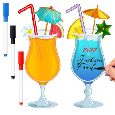 2 piezas Imanes para puerta de crucero con decoraciones de frutas y bebidas, con 3 piezas de bolígrafos de pintura, artículos imprescindibles para cruceros, pegatinas magnéticas con piña y bebidas para decoración de puerta de refrigerador de crucero Carnival (Colorido)