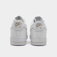 Nike Air Force 1 '07 LV8 White/Metallic Silver/Desert Khaki Men's IO1283-100 - 格白 - 查看 4