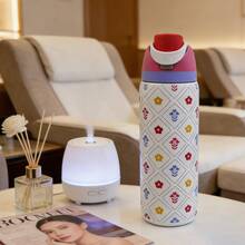 Owa Laa Colored Flower Design Large Capacity Stainless Steel Water Bottle,32oz/945ml,With A Straw,Exquisite Appearance,Keeps Drinks Hot Or Cold,Can Hold Iced Drinks And Water,Suitable For Leisure,Work,Sports,Indoors And Outdoors,Suitable For Students And Office Workers,As A Gift - 白色 - 查看 1