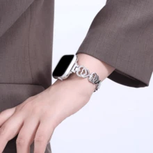 Nouvelle chaîne métallique double cœur, bracelet de montre connectée, compatible avec Apple Watch Série 1/2/3/4/5/6/7/8/9/10/SE/Ultra, 38mm 40mm 41mm 42mm 44mm 45mm 49mm, accessoire de montre élégant et pour femmes - Argent - Voir 3