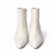 Women's Ankle Boot With Chunky Heel And Pointed Toe - Elegant And Comfortable - Chic Pink Footwear - Rượu sâm banh - Xem 3