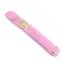 1 set de 2 correas y collares para mascotas de peluche suave y cómodo de color rosa, de aleación de zinc. Adecuado para perros pequeños, medianos y grandes. El diseño de aleación de zinc es resistente, fácil de abrochar y desabrochar, y es un collar de perro de alta gama adecuado para bodas y el Día de San Valentín. (Tenga en cuenta que puede haber ligeras variaciones debido a diferencias en la tela, el lote y el color; se prefiere el envío aleatorio). - Rosa - Ver 5