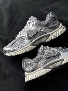 Nike V5 RNR 舒适耐用防滑耐磨低帮休闲跑步鞋 男款 灰色 - 紫色 - 查看 7