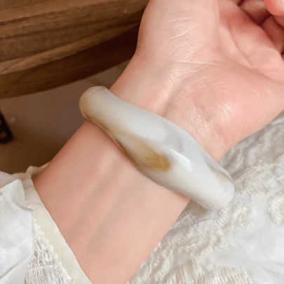 1pc Fashionable Minimalist Asymmetrical Oval Open Bangle