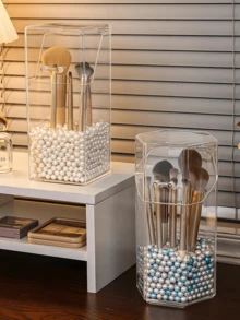 1Pc Clear Makeup Brush Storage Bucket, Makeup Brush Holder, Beauty Mask Storage Box With Lid, Dustproof Makeup Brush Organizer, Transparent Desktop Organizer With Cover, Large Capacity Transparent Container, Makeup Brush Holder With Lid, Minimalist Plastic Square Pen Holder And Makeup Brush Storage Bucket, Room, Home, Bedroom, Bathroom, House, Pink Room, Living Room Decor, Travel Stuff, Gift Bag, Gifts For Mom, Dad, Men, Friends, Teacher, Birthday, Wedding, Desk, Shelves, Accessories, Gift Boxes, Funny Gift, Storage, Makeup Brush Holder Bag, Room Decor, Bags, Makeup Bag, Vanity, Travel, Make Up Bag, Travel Essentials, Organizer, Storage, Travel Essential, Makeup Organizer, Makeup Bags, Make Up Organizer, Toiletry Bag, Desk Organiser, Cosmetic Bag, Makeup Pouch, Vanity Accessories, Make Up Pouch, Make Up Bags, Jewellery Box, Pouch, Makeup Brush Holder, Brush Holder, Perfume Organiser, Pouch Bag, Gifts For Women, Christmas Gifts, Gift Ideas For Women, Room Decor(No Pearls) - 查看 7