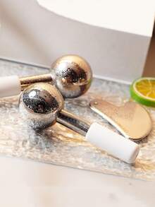 1 quả cầu đá lạnh bằng thép không gỉ dùng cho mặt, con lăn massage mặt, dụng cụ massage mặt và mắt, que làm lạnh da mặt, dụng cụ chăm sóc da, quà tặng cho nữ, làm đẹp, chăm sóc da, spa, tự chăm sóc bản thân, dụng cụ chăm sóc da, chăm sóc da mặt, dụng cụ làm đẹp, massage, dụng cụ massage mặt, con lăn mặt, con lăn đá lạnh, con lăn đá lạnh cho mặt - Bạc - Xem 11