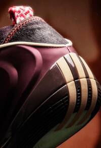 adidas Harden Vol.10 舒適貼合實戰百搭籃球鞋男女同款酒紅 - 酒紅色 - 查看 7