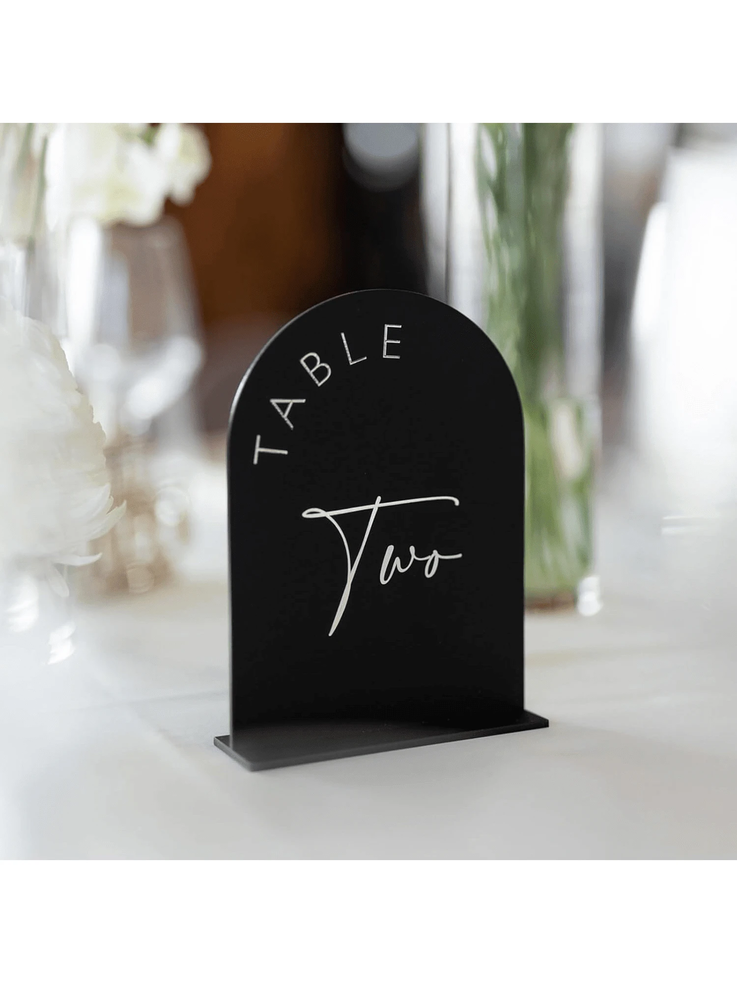 5x7英寸亚克力拱形桌号牌架，配亚克力桌号牌，适用于婚礼宴会 - 查看 1