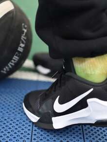 Nike Air Max Impact 4 圆头系带低帮泡棉篮球鞋 - 黑色 - 查看 10