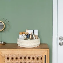 1个手工编织装饰流苏收纳篮，圆形收纳盒，轻便桌面整理盒，适合存放化妆品、笔和其他物品。简约家居装饰品，适用于卧室、客厅和办公室。 - 彩色 - 查看 15