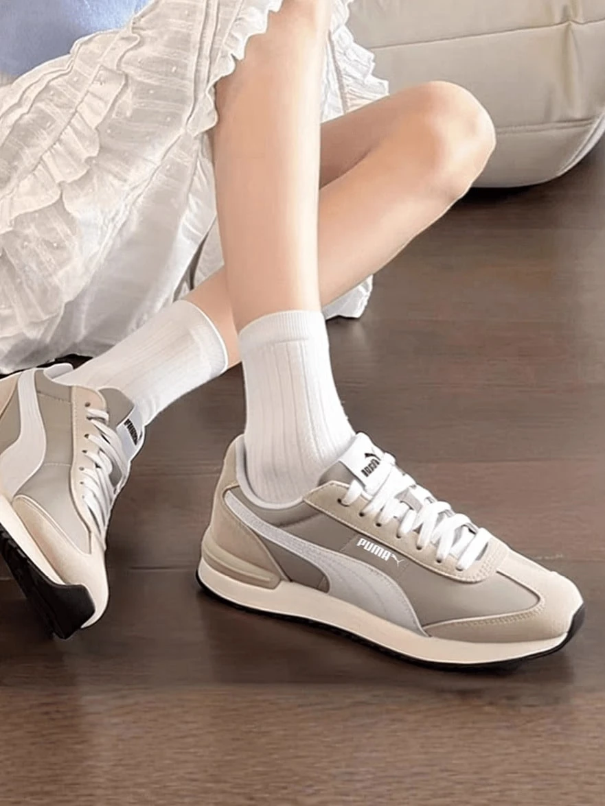 Giày thể thao cổ thấp PUMA R78 Unisex chất liệu nylon và da tổng hợp, màu xám và trắng. - xám - Xem 1