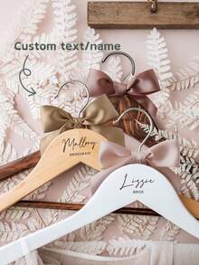 定制婚纱衣架，个性化伴娘礼服衣架，刻字婚纱衣架，适用于伴娘、首席伴娘、花童等。带杆衣架，适用于新娘、婚纱、刻字伴娘礼服衣架、婚礼派对 - 彩色 - 查看 5