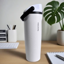 0'wala 30oz Honeycomb Pattern Insulated Water Cup, Double Drinking Spout, One-Click Opening And Leak-Proof Lock, Three-Layer Vacuum To Keep Cold For 24 Hours, Stainless Steel Portable Handle, Suitable For Car Cup Holder, Large-Capacity Water Cup For Men And Women For Sports And Fitness Commuting - 黑與白 - 查看 1