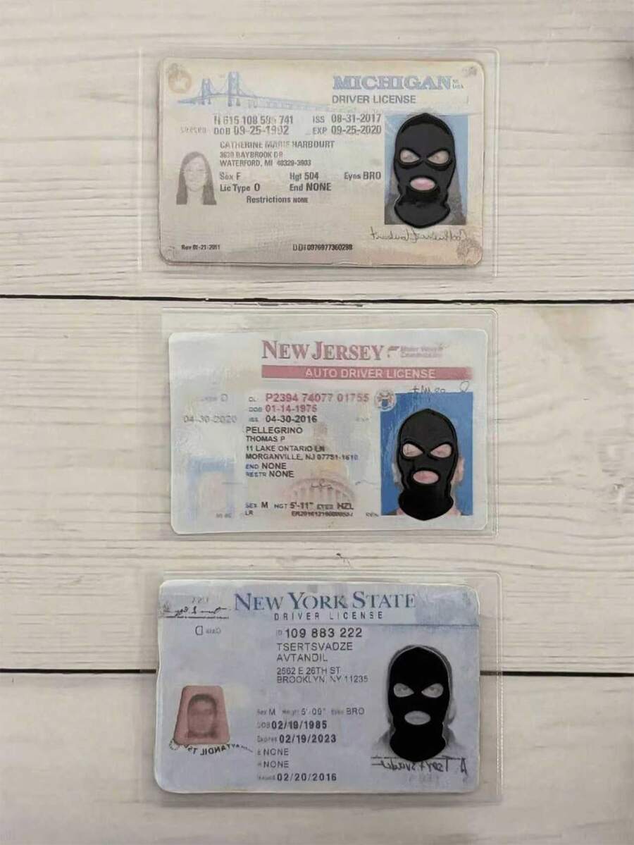 10/20/30个装磨砂PVC卡套，透明身份证和驾驶证保护套，硬质竖式塑料卡套，防磁，适用于办公、学校、信用卡、身份证和门禁卡