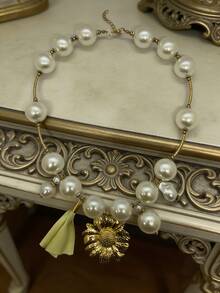 1pc Fashion Classic Pearl Beaded Exaggerated Necklace, Elegant Flower-Shaped Gold Stainless Steel Pendant, Hypoallergenic & Fade-Resistant, Suitable For High-End Occasions And Gift Giving - Stainless Steel Material + Pearl - View 4