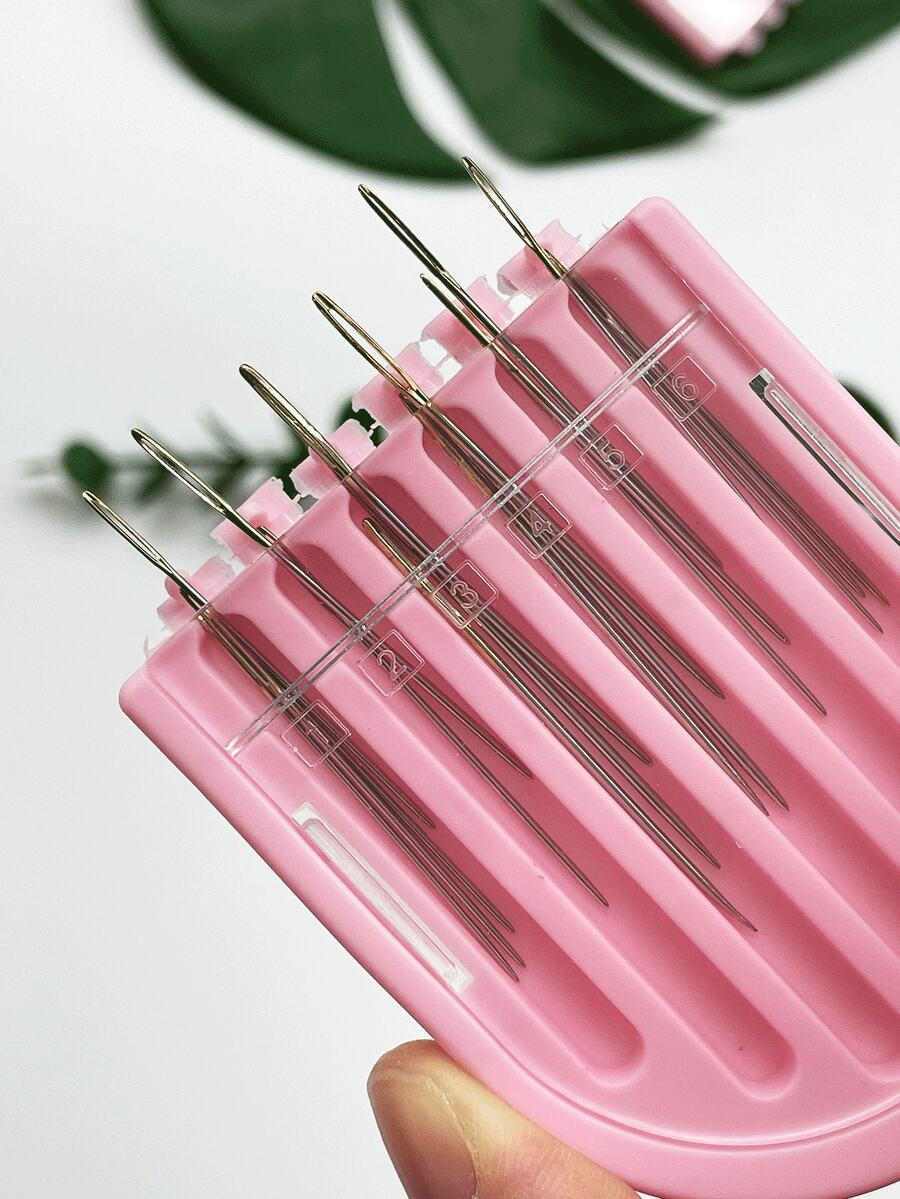 20pcs Big Eye Hand Sewing Needles, Gold Tail Tip Needles, Pink Compartment Storage Box, Clear Classification, Anti-Lost And Anti-Oxidation, Easy To Put In Sewing Kit, Convenient For Home Sewing And Outdoor Carrying - Pink Box With Gold Tail Pin - View 1